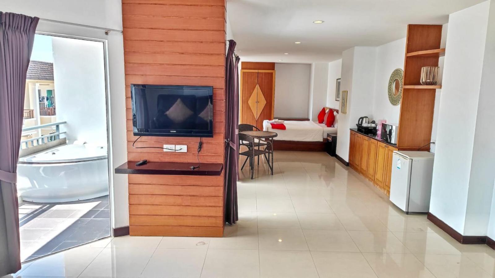 Cocoon Apk Resort & Spa Patong Екстер'єр фото