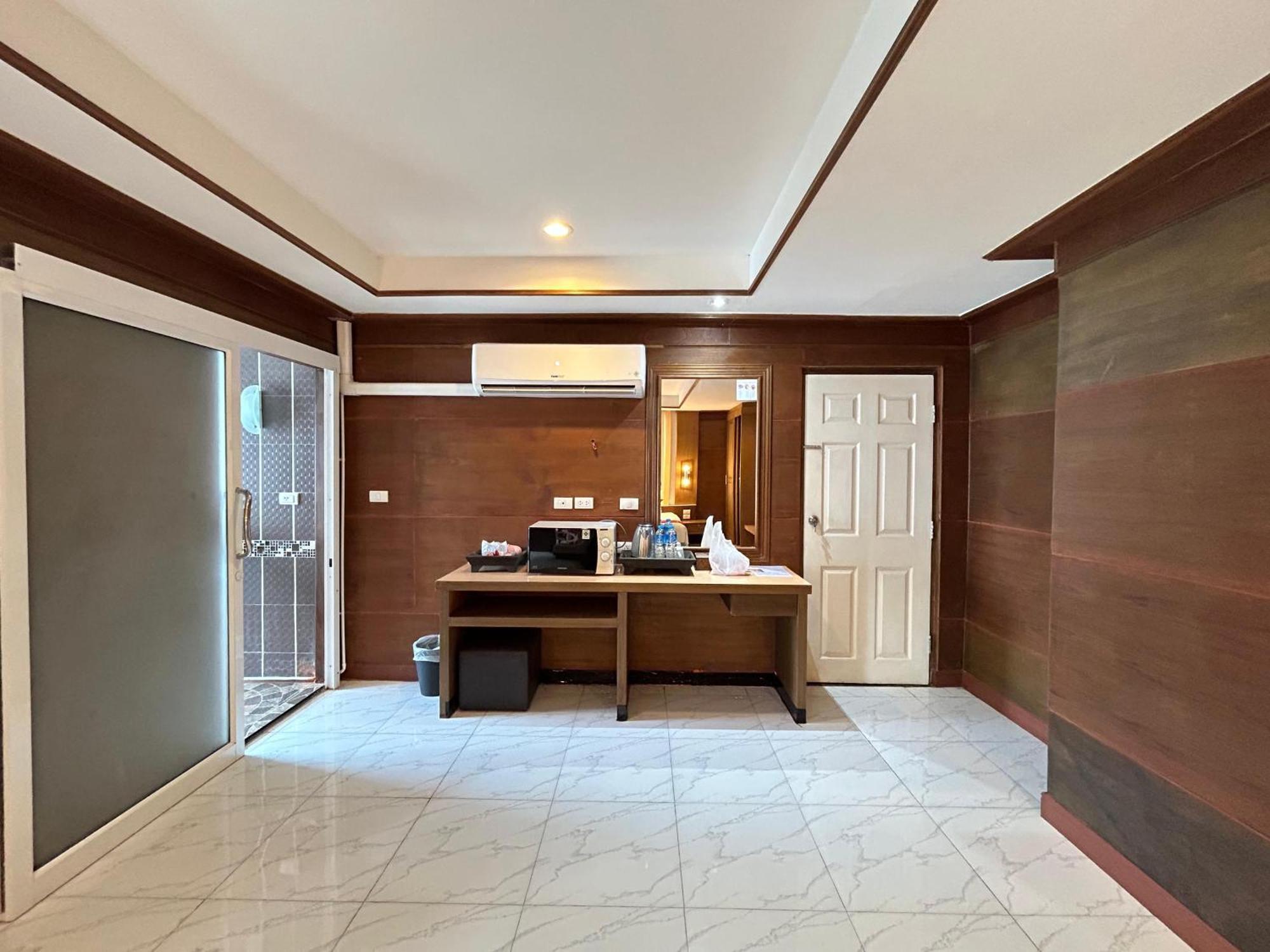 Cocoon Apk Resort & Spa Patong Екстер'єр фото