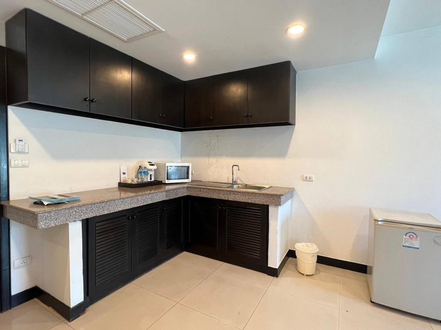 Cocoon Apk Resort & Spa Patong Екстер'єр фото