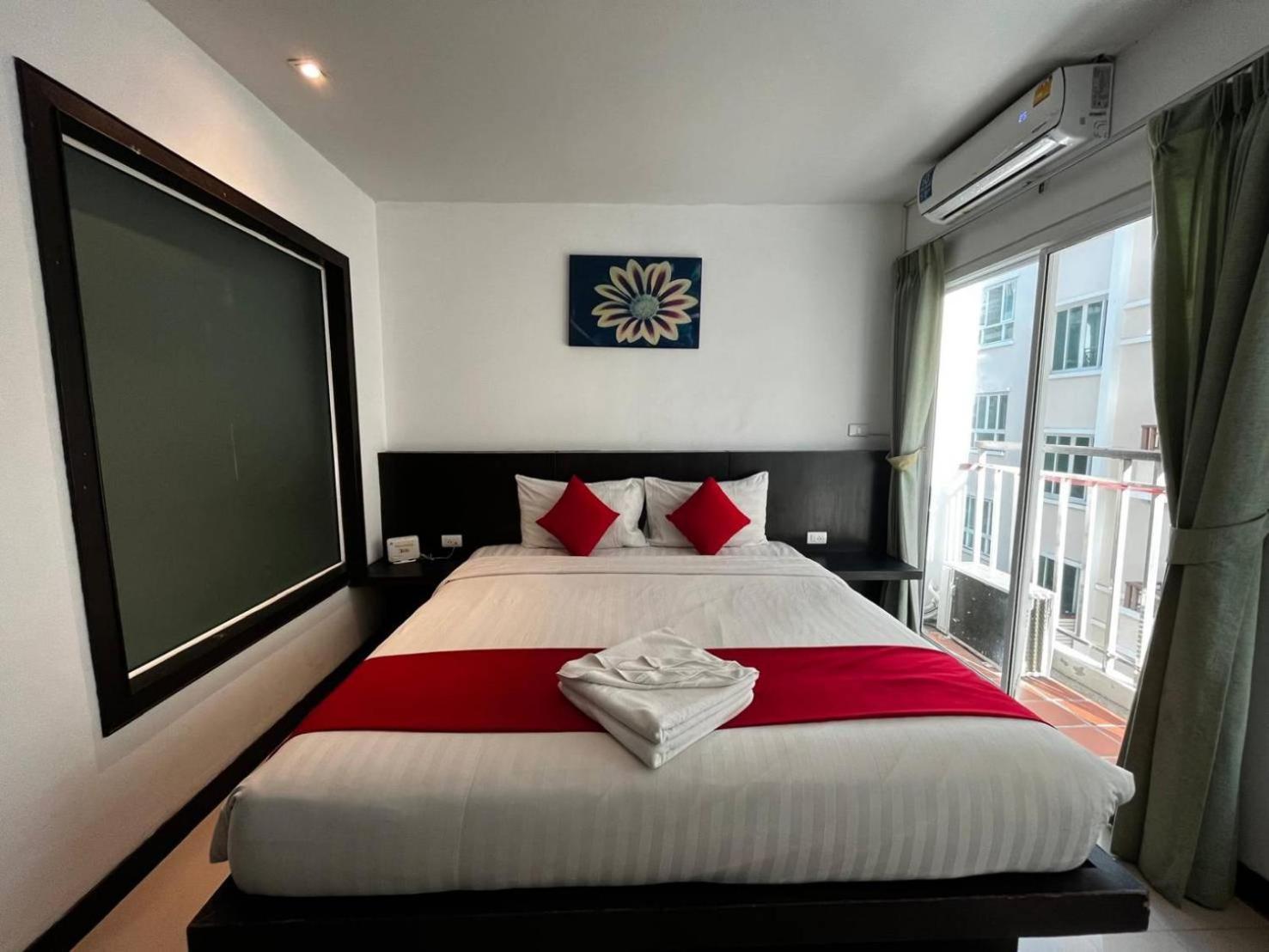 Cocoon Apk Resort & Spa Patong Екстер'єр фото