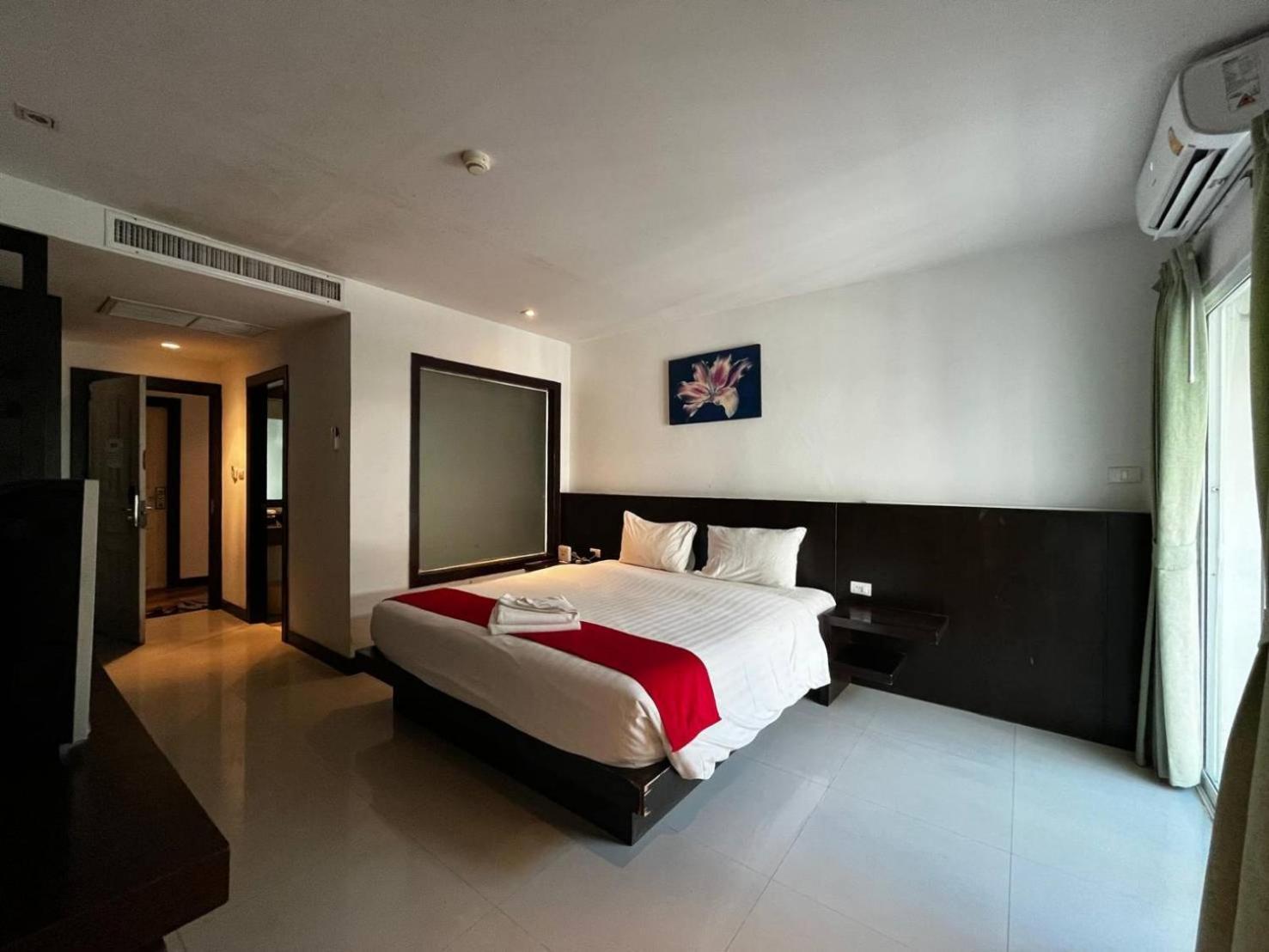 Cocoon Apk Resort & Spa Patong Екстер'єр фото